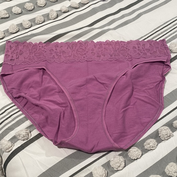 Victoria’s Secret Underware - Picture 4 of 5